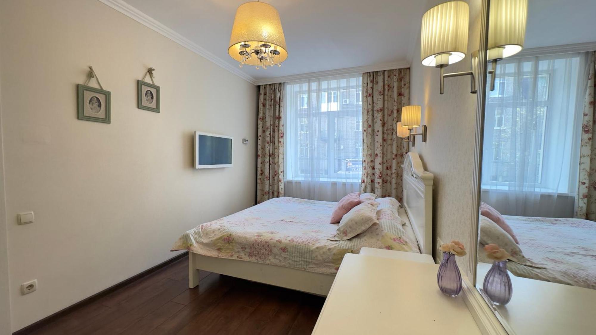 Apartment In The Centre Of City Dnipro Exteriör bild