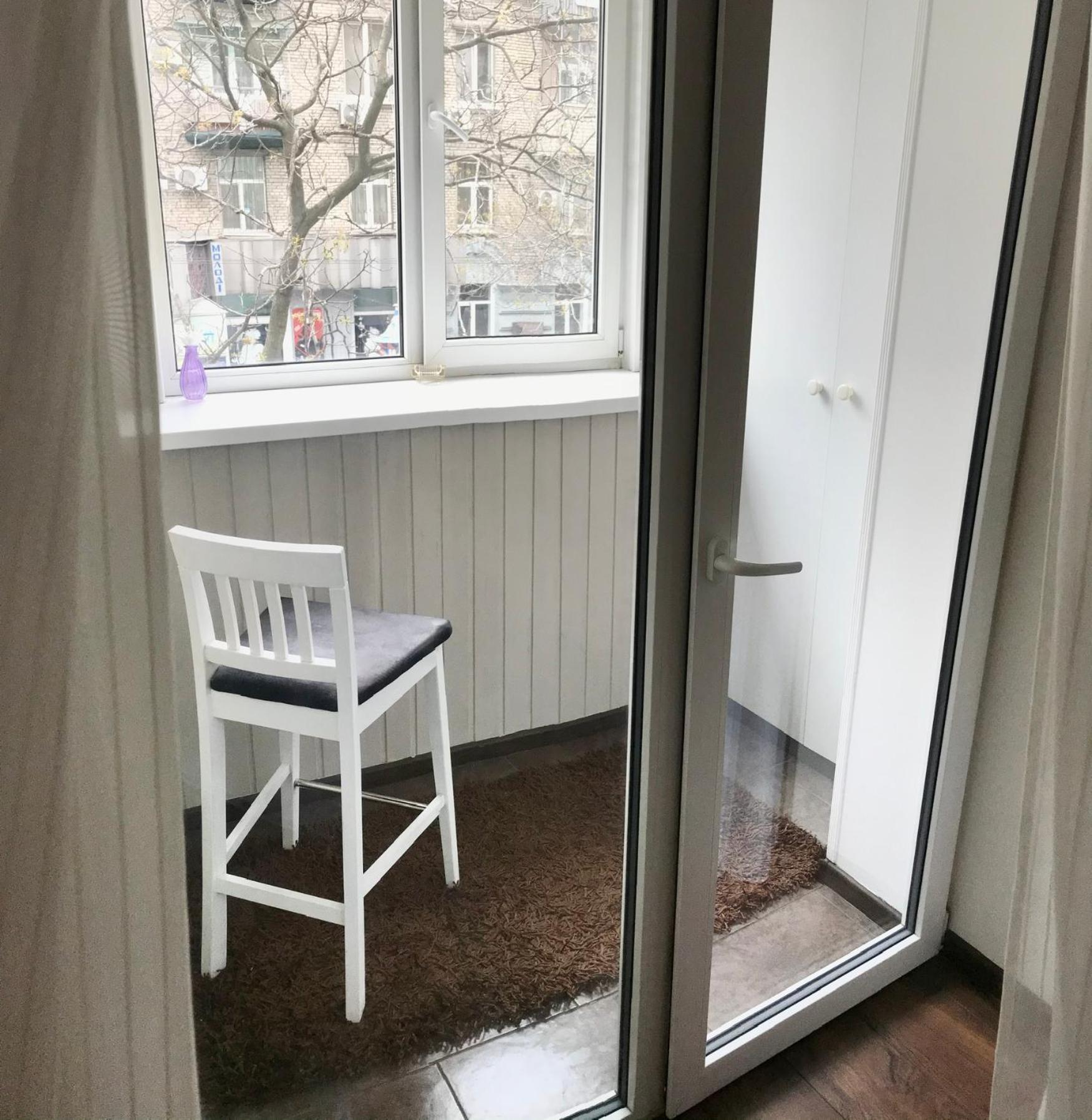 Apartment In The Centre Of City Dnipro Exteriör bild