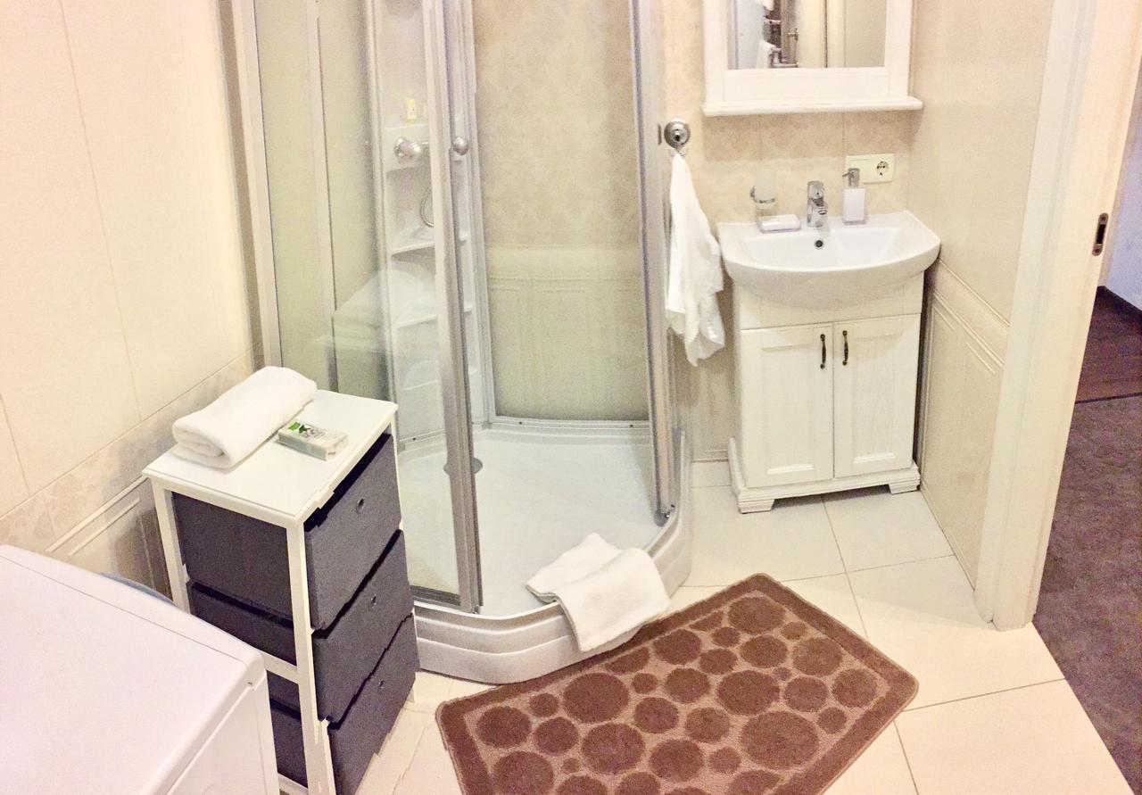 Apartment In The Centre Of City Dnipro Exteriör bild